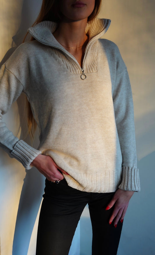 Sweater with zipper